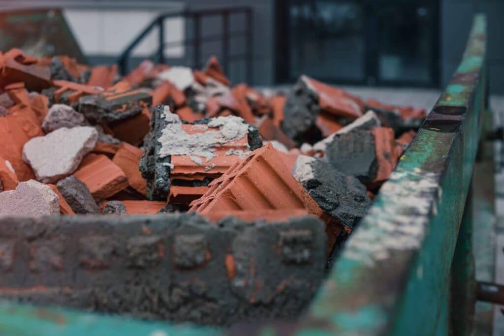 Things To Know Before Hiring A Skip